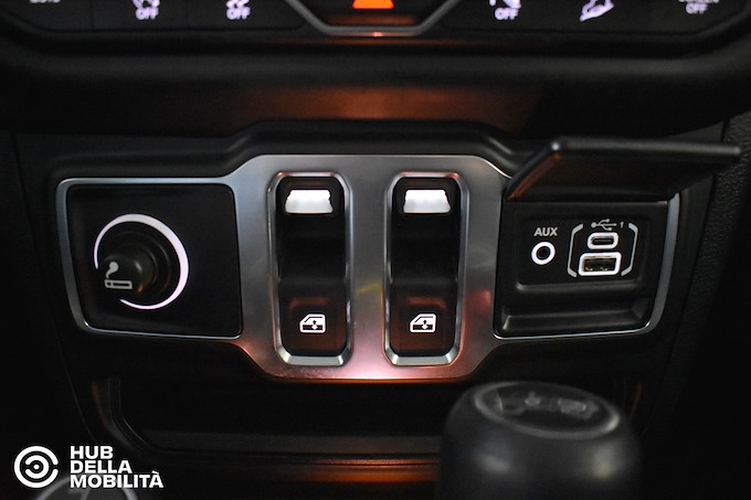 JEEP Wrangler 2.2 Mjt II Sahara